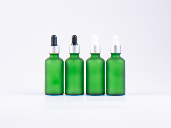 Grünglasflasche 50ml, mit Pipette silber-matt